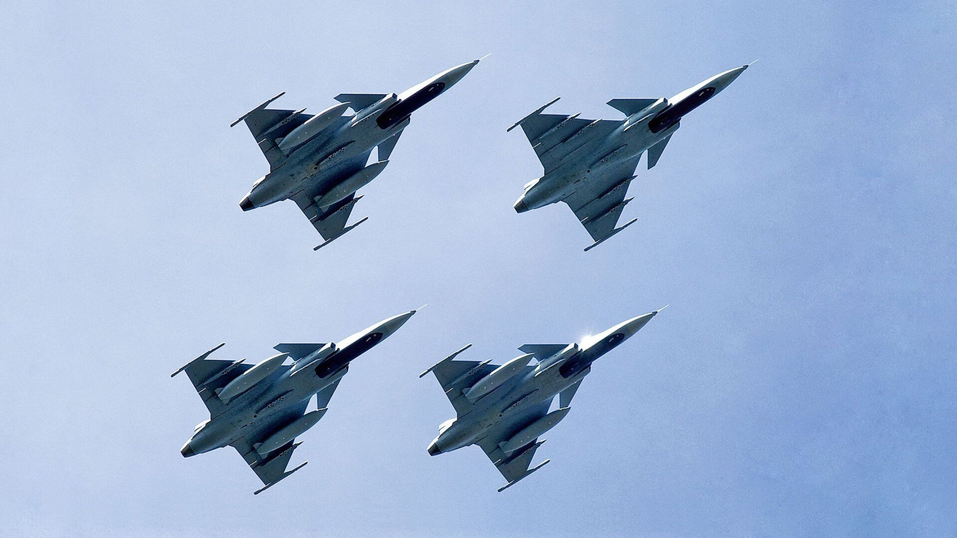 FB体育官方-德甲决战，教练点评关键战术，德甲经典比赛